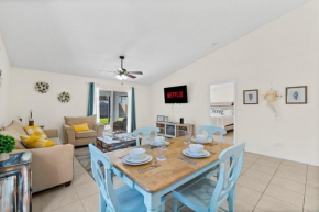 Oceanview Haven - 2BR Beach Townhome with Patio, Shared Heated Pool Steps from Paradise Beach Park!